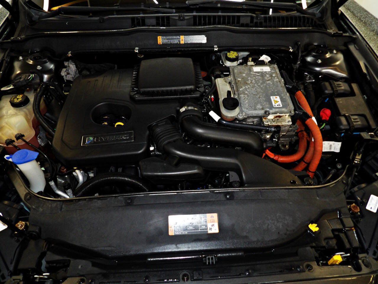 Used 2016 Ford Fusion SE w/ Equipment Group 502A FWD image 23