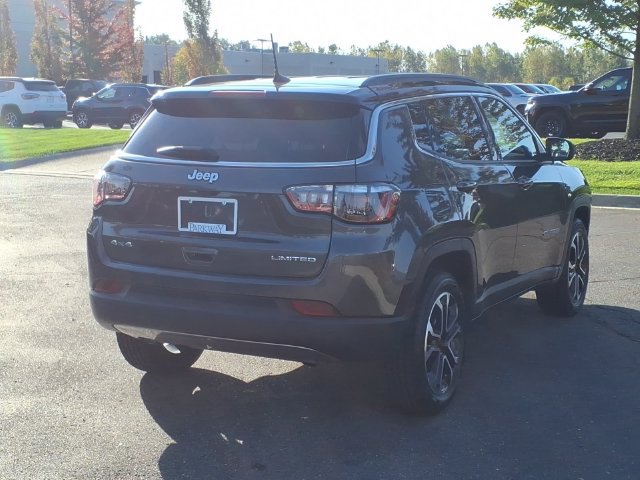 Certified 2024 Jeep Compass Limited AWD/4WD image 4