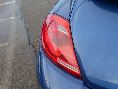 Used 2015 Volkswagen Beetle R-Line image 17