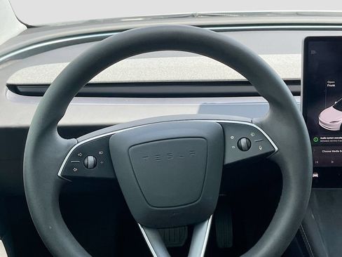 Used 2025 Tesla Model 3 Long Range RWD image 22