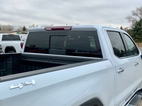 New 2026 GMC Sierra 1500 SLT w/ SLT Convenience Package image 13