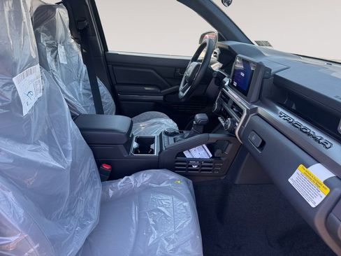 New 2026 Toyota Tacoma SR5 AWD/4WD image 15