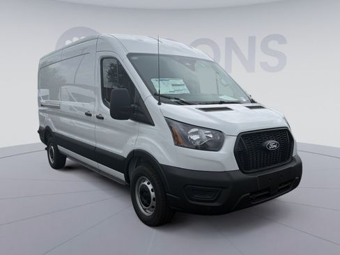New 2026 Ford Transit 250 148 Medium Roof RWD image 10