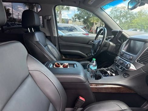 Used 2020 Chevrolet Suburban LT RWD image 13