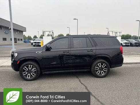 Used 2021 GMC Yukon AT4 w/ Technology Package AWD/4WD image 5