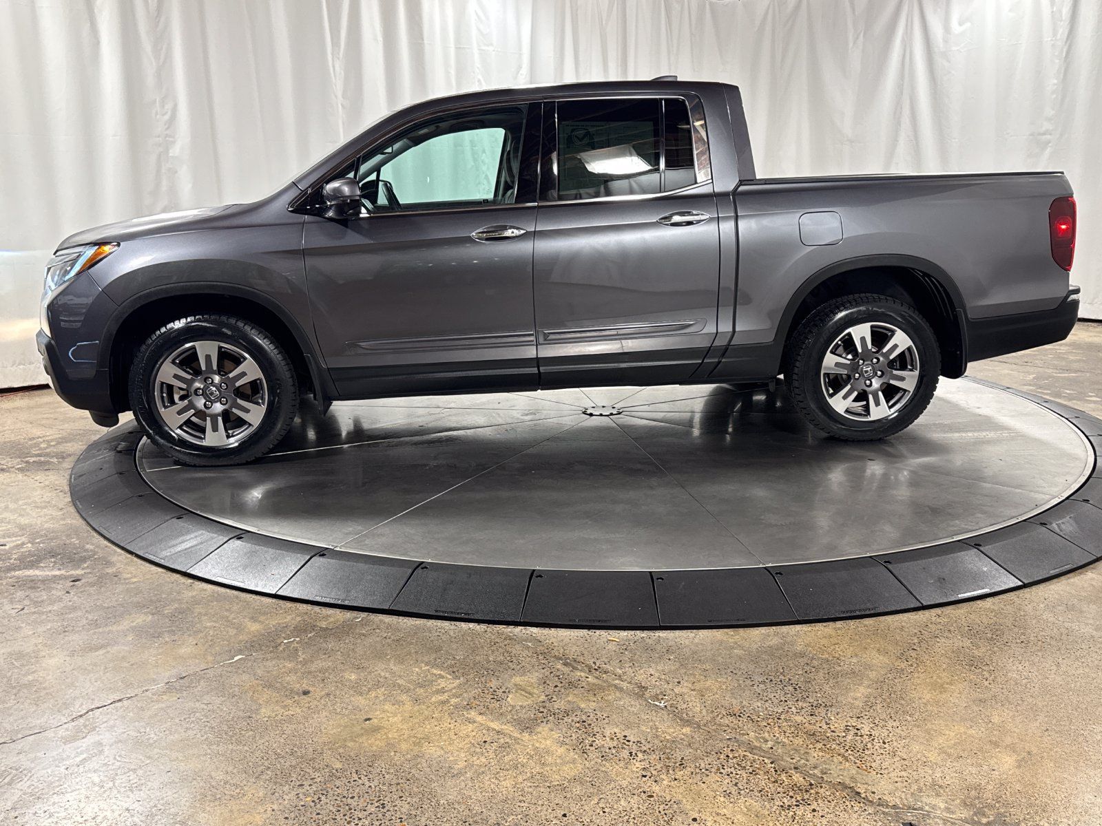 Used 2017 Honda Ridgeline RTL-E image 8