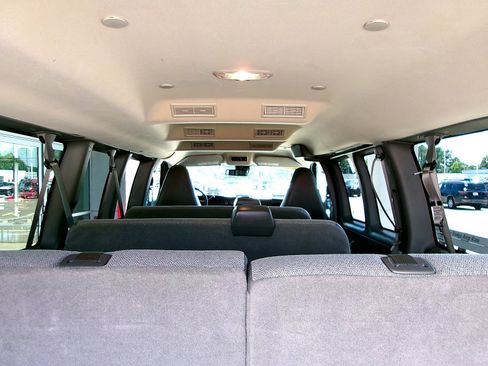 Used 2024 Chevrolet Express 3500 LT w/ LT Preferred Equipment Group RWD image 20