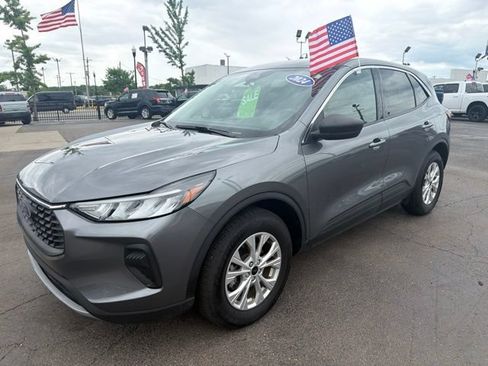 Used 2024 Ford Escape Active AWD/4WD image 7