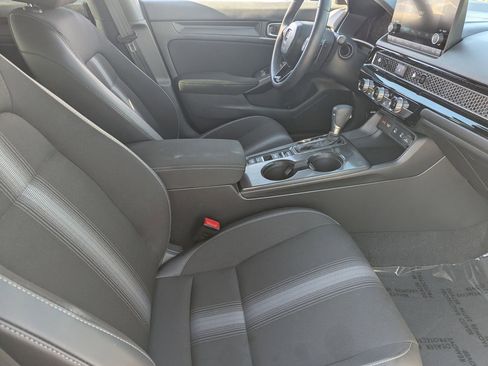 Used 2025 Honda Civic Sport image 9
