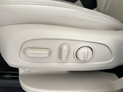 Certified 2024 Buick Enclave Essence w/ LPO, Floor Liner Package image 18