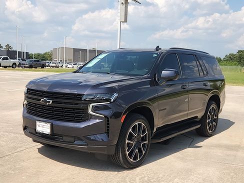 Used 2024 Chevrolet Tahoe RST RWD image 9