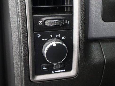 Used 2019 RAM 1500 Tradesman AWD/4WD image 22