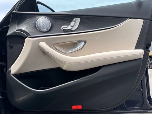 Used 2019 Mercedes-Benz E 300 image 30