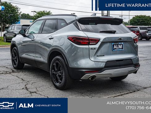 New 2026 Chevrolet Blazer LT w/ Convenience Package FWD image 6