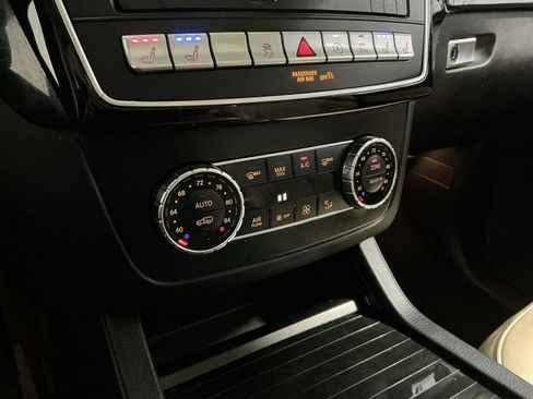 Used 2018 Mercedes-Benz GLS 550 4MATIC image 29