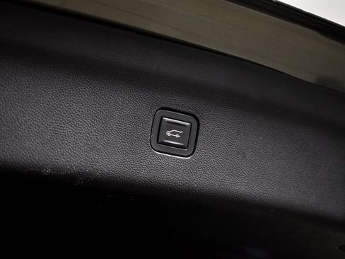 Used 2019 Buick Enclave Premium w/ Trailering Package, 5000 lbs. image 40