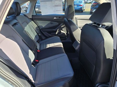 New 2026 Volkswagen Jetta SE image 39