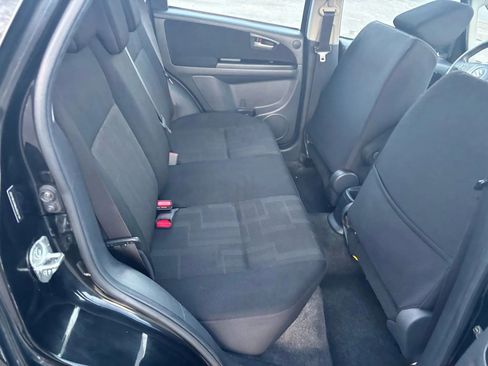 Used 2010 Suzuki SX4 AWD Hatchback image 18