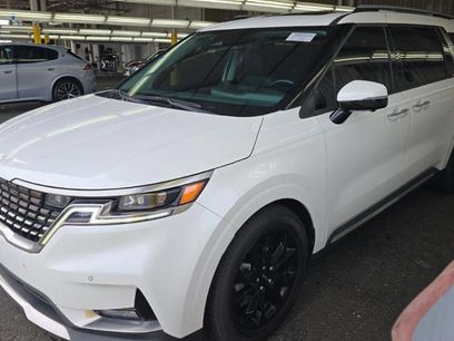 Used 2023 Kia Carnival SX Prestige