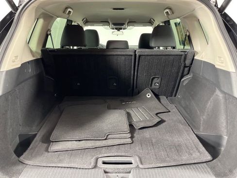 Used 2025 Nissan Rogue SV FWD image 48