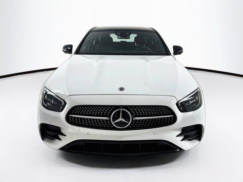 Used 2022 Mercedes-Benz E 350 Sedan image 2