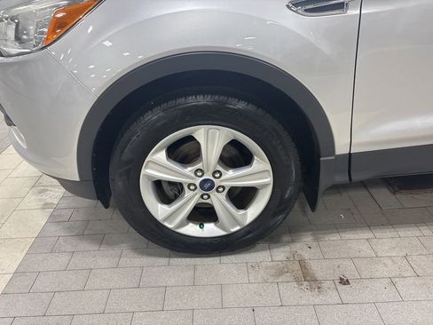 Used 2016 Ford Escape SE image 18