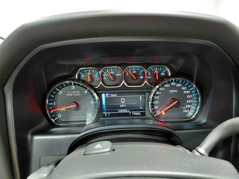 Used 2018 Chevrolet Silverado 1500 LT w/ All Star Edition image 31