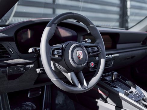 Used 2026 Porsche 911 Carrera GTS w/ Premium Package image 35