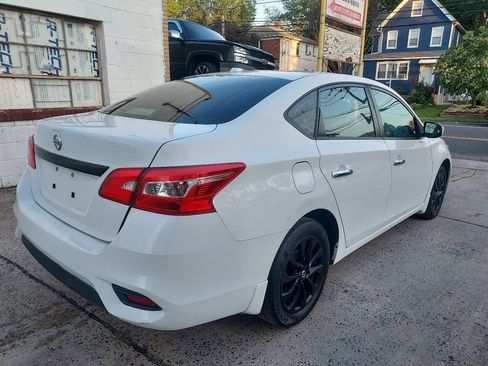 Used 2019 Nissan Sentra SV FWD image 3