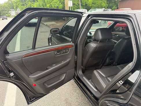 Used 2007 Cadillac DTS Performance FWD image 11
