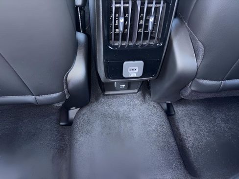 New 2026 Jeep Compass Latitude AWD/4WD image 30