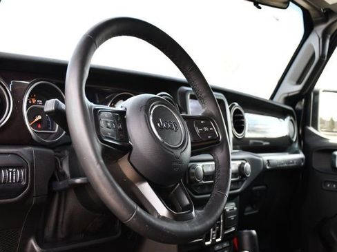 Used 2019 Jeep Wrangler Unlimited Sport image 13