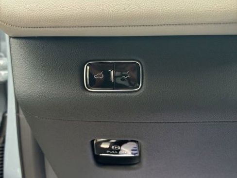 New 2026 Lincoln Navigator Reserve AWD/4WD image 11
