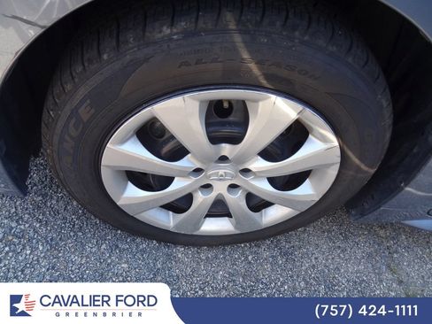 Used 2024 Toyota Corolla LE FWD image 14