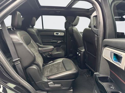 Used 2023 Ford Explorer ST-Line w/ Class IV Trailer Tow Package image 21