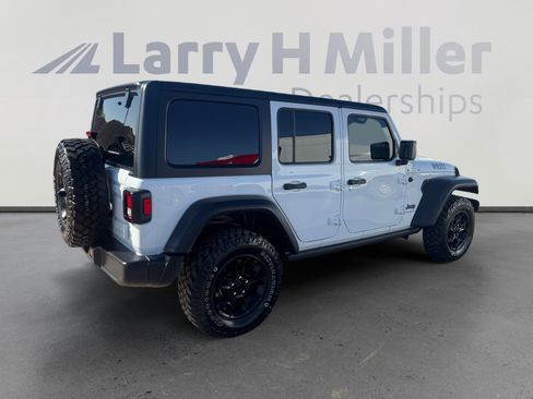 Used 2023 Jeep Wrangler Unlimited w/ 8.4" Radio Group AWD/4WD image 5