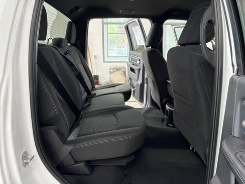 Certified 2025 RAM 2500 Big Horn AWD/4WD image 12