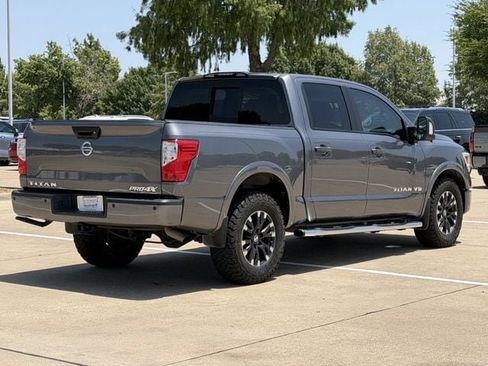Used 2019 Nissan Titan PRO-4X w/ Pro-4x Convenience Package AWD/4WD image 4
