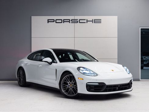 Certified 2023 Porsche Panamera 4 Platinum Edition AWD/4WD image 9
