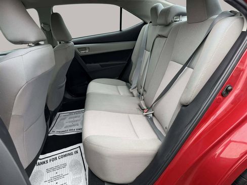 Used 2015 Toyota Corolla LE image 19