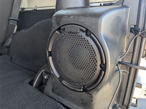 Used 2012 Jeep Wrangler Arctic image 31