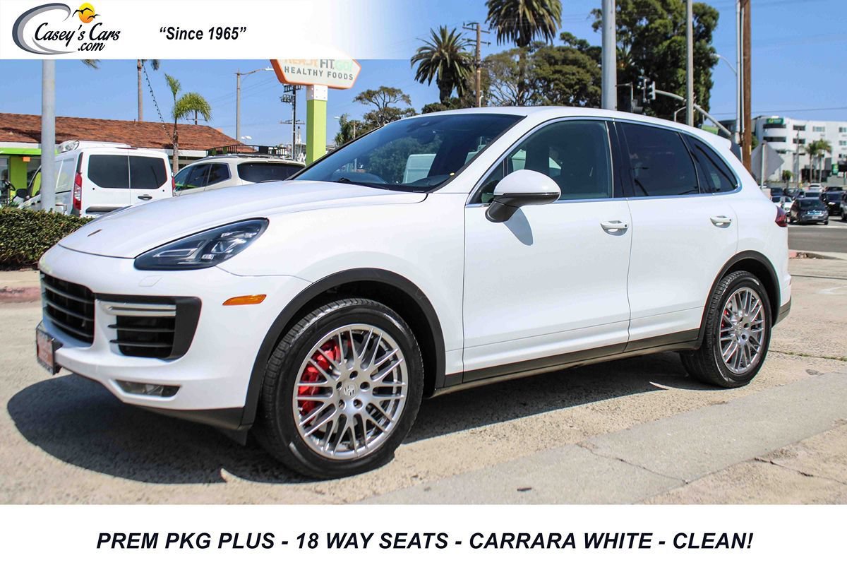 Used 2015 Porsche Cayenne Turbo AWD/4WD image 1