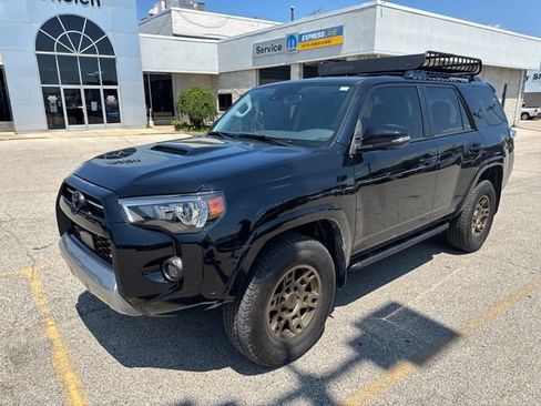 Used 2024 Toyota 4Runner TRD Off-Road Premium AWD/4WD image 13