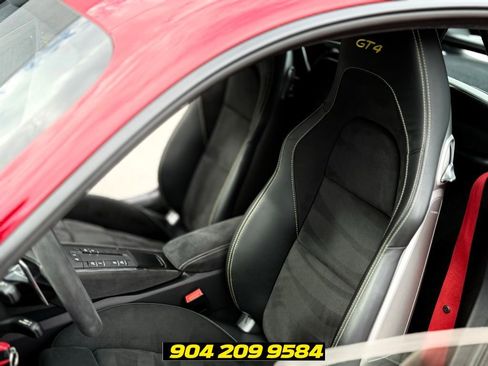 Used 2021 Porsche 718 Cayman GT4 RWD image 28