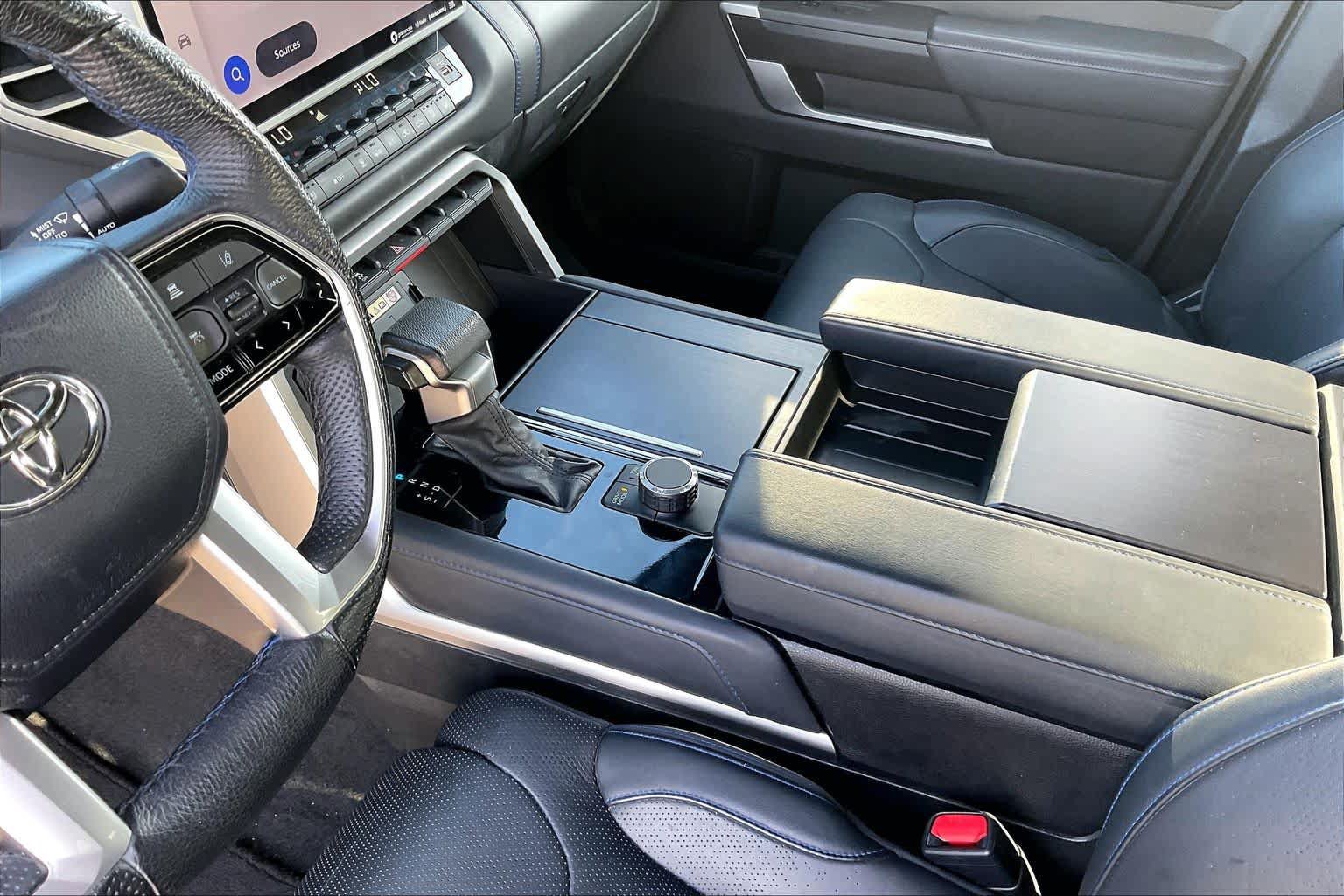 Used 2022 Toyota Tundra Platinum RWD image 33