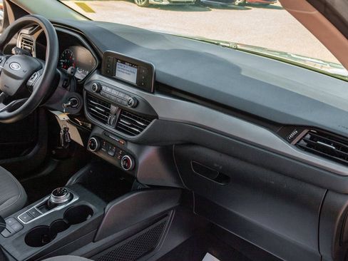 Used 2020 Ford Escape S image 11