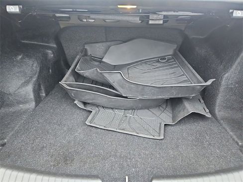 Used 2022 Chevrolet Malibu LT image 25