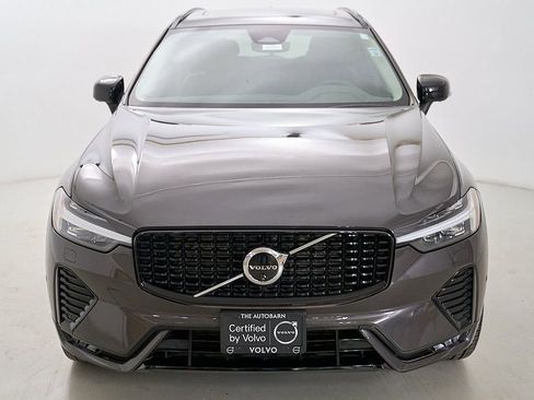 Certified 2025 Volvo XC60 B5 Plus AWD/4WD image 5