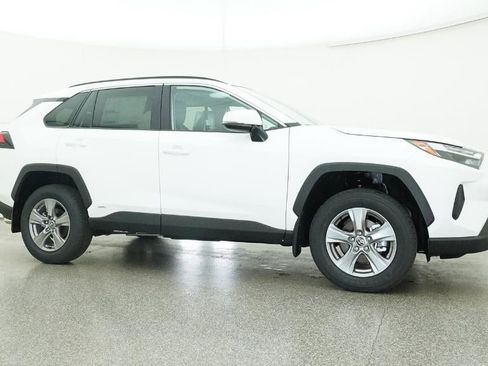 New 2025 Toyota RAV4 XLE image 20