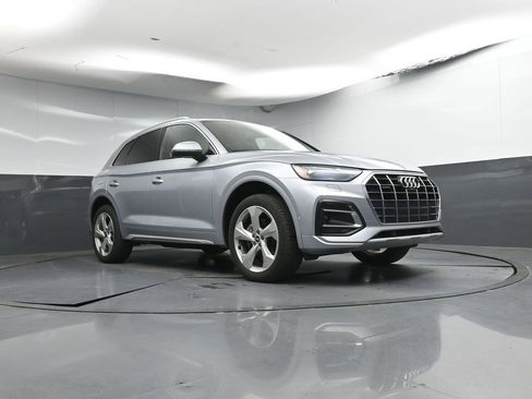 Used 2021 Audi Q5 Prestige AWD/4WD image 30
